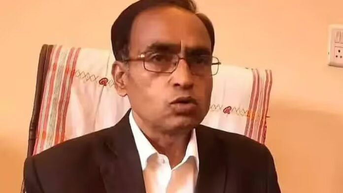 Assam MLA Sherman Ali confronts contractor over Zubeen Garg's memorial bridge plaque in Barpeta’s Mandia