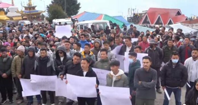 Tawang Residents Stage Mass Protest Alleging Irregularities in PWD Tender Process