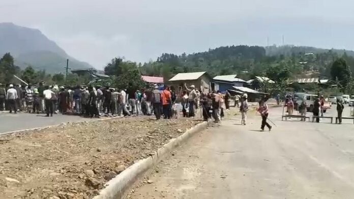 Tension erupts along NH-2 in Manipur amid shutdown disruption