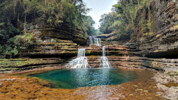 Teenage Tourist Missing After Fall at Wei Sawdong Falls in Meghalaya’s Sohra