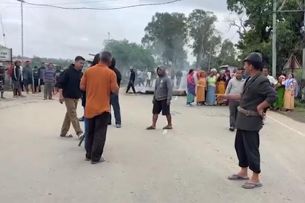 Violence Erupts in Moirang After Deadly Attack; Protesters Torch Vehicles, Storm Police Station