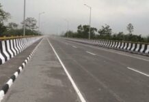 Storm Halts Traffic on Dr. Bhupen Hazarika Setu for Hours Amid Heavy Rain and Low Visibility Storm Halts Traffic on Dr. Bhupen Hazarika Setu for Hours Amid Heavy Rain and Low Visibility