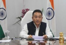 Sikkim CM greets civil servants on Civil Services Day, lauds role in governance Sikkim CM greets civil servants on Civil Services Day, lauds role in governance