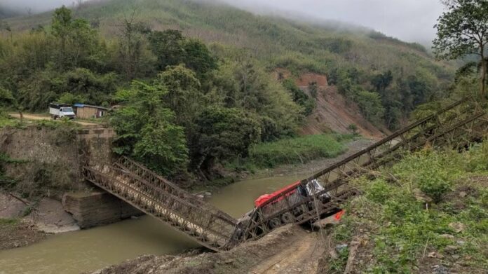 Bailey Bridge Collapse in Manipur’s Churachandpur Disrupts Key Supply Route