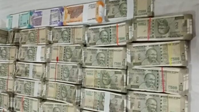 ACS Officer Bribery Case: Vigilance Seizes ₹48.38 Lakh Cash and ₹80 Lakh in Fixed Deposits During House Search