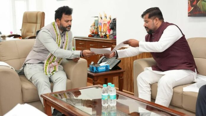 Tripura Seeks Direct Agartala–Mumbai Flights to Boost Connectivity and Economic Links