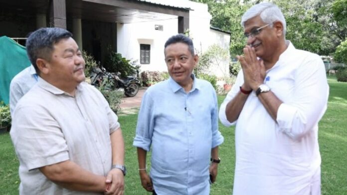 Arunachal Minister Pasang Dorjee Sona Meets Gajendra Singh Shekhawat, Seeks Support for Tourism Development