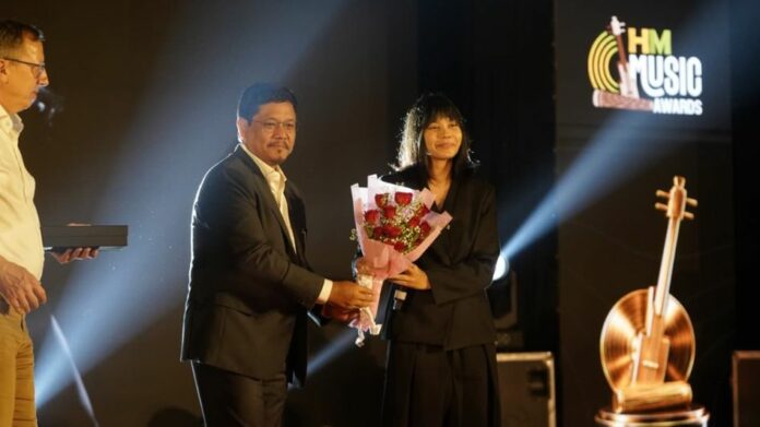 Singer Reble Honoured as Icon of the Year at Inaugural Hello Meghalaya Music Awards