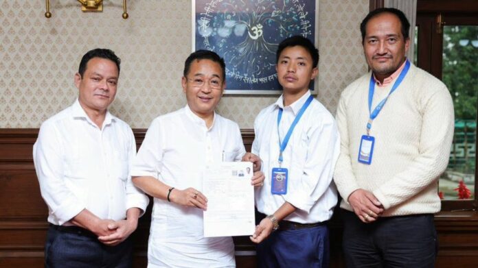 Sikkim CM Submits SIR Form, Urges Citizens to Participate in Electoral Revision