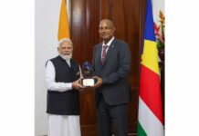 PM Modi Conferred Seychelles’ Highest Honour ‘Guardian of the Blue Horizon’ for Environmental Leadership PM Modi Conferred Seychelles’ Highest Honour ‘Guardian of the Blue Horizon’ for Environmental Leadership