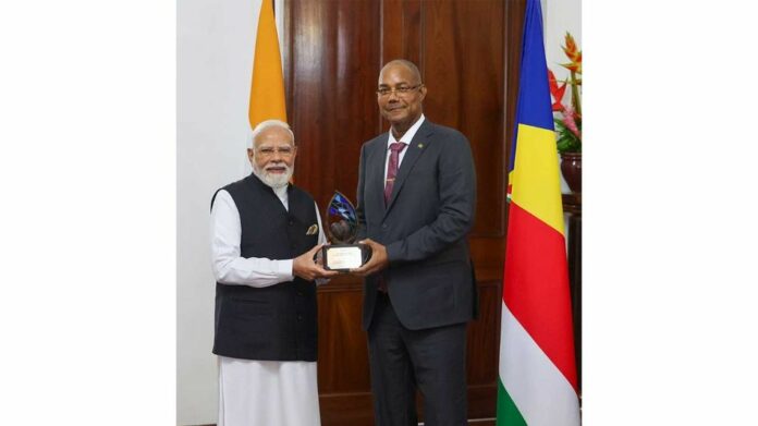 PM Modi Conferred Seychelles’ Highest Honour ‘Guardian of the Blue Horizon’ for Environmental Leadership