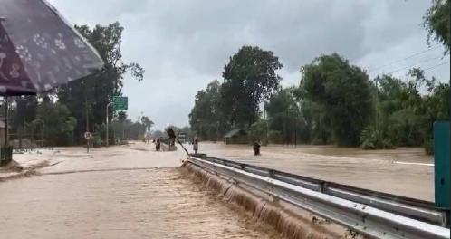 East Siang Ravaged by Flash Floods as Heavy Rain Damages Roads, Homes and Public Infrastructure