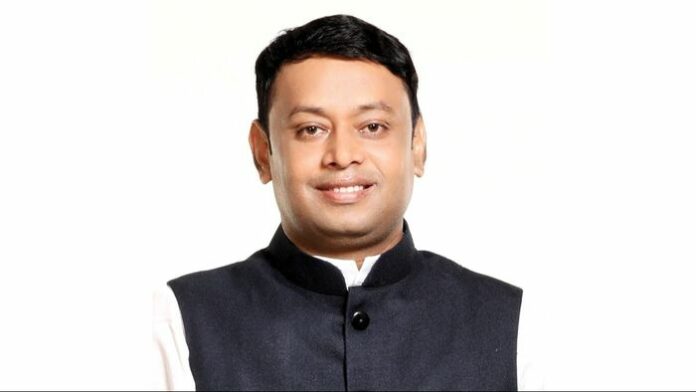 Congress MLA Seeks Strict Enforcement of Traffic Rules for Guwahati Green Buses