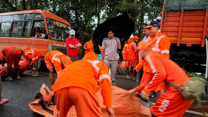 Assam Floods: Himanta Biswa Sarma Says Ministerial Team Monitoring Rescue Operations in Demow