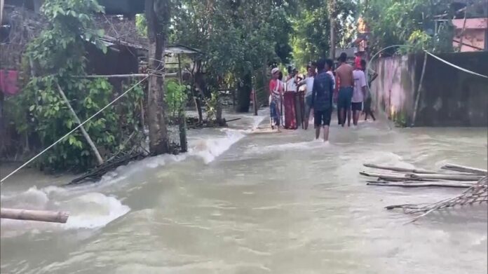 Assam Floods: Rising Waters Leave Hundreds Stranded in Sivasagar’s Naujan as Relief Operations Continue