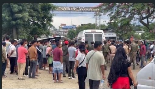 Kuki-Zo Protesters Continue NH-2 Sit-In at Gamgiphai, Demand Restoration of Essential Supplies