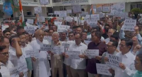 Manipur Congress Marches in Imphal Against Rahul Gandhi’s Detention, Seeks Governor’s Intervention