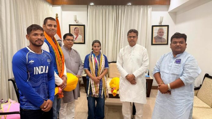 Tripura CM Felicitates Asmita Dey for Historic Commonwealth Games Judo Gold