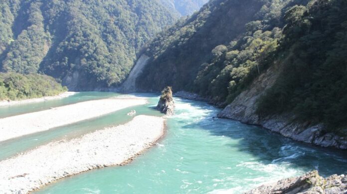 One Killed, Six Injured as Vehicle Plunges into Lohit River in Arunachal