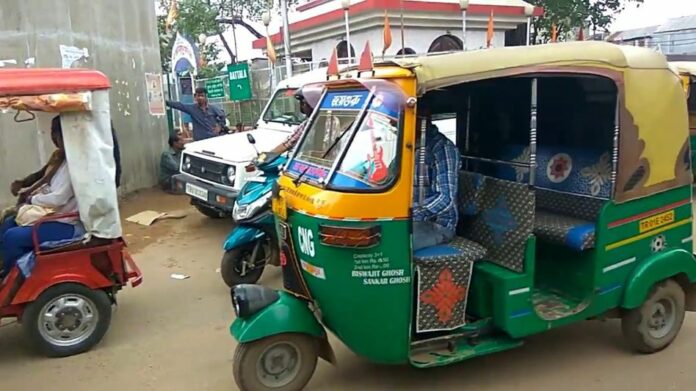 Tripura Traffic Police Detain Over 100 Autos, E-Rickshaws for Violating Agartala Restrictions
