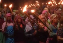 Meira Paibis Hold Torch Rally, Demand NRC Update Before Census Meira Paibis Hold Torch Rally, Demand NRC Update Before Census