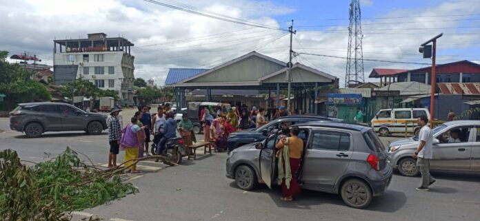 Manipur NRC strike enters second day as protesters block roads, burn effigies