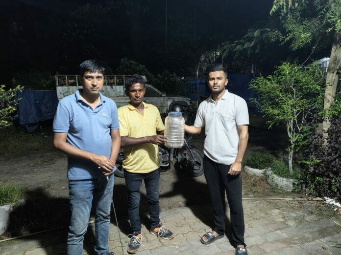 Spectacled Cobra Rescued from Dhekiajuli House; Experts Urge Vigilance During Summer