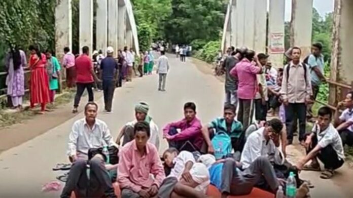 Seven Surrendered Insurgent Groups Block Assam-Agartala Highway in Tripura