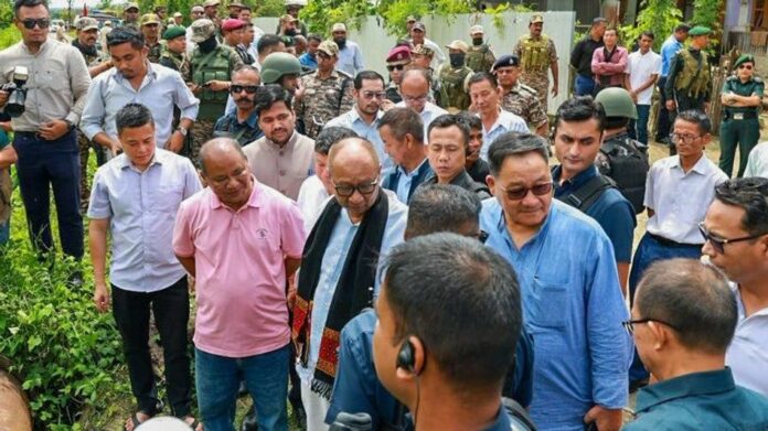 Manipur CM Inspects Damaged Water Pipeline in Kangpokpi