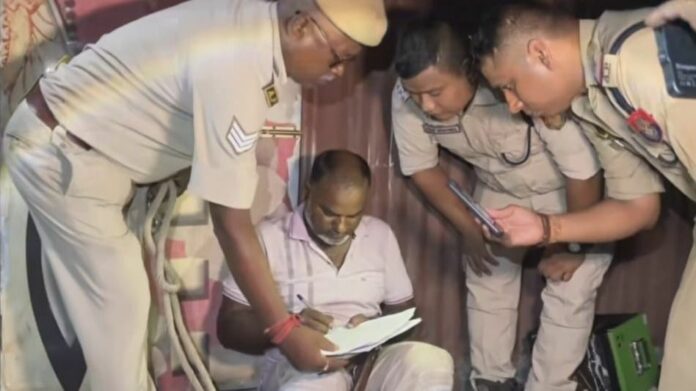 Assam Police arrest alleged dacoit, recover gold and cash in Dhubri