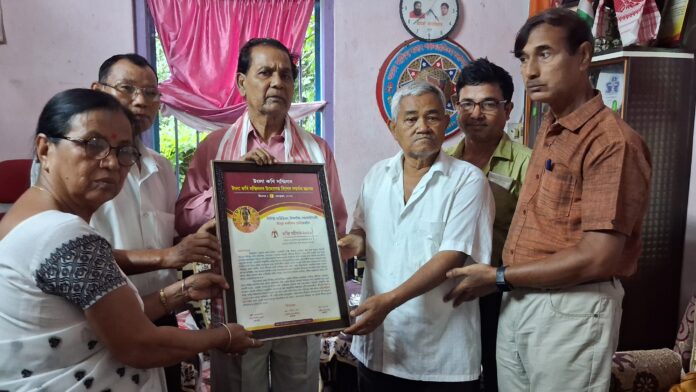 Tangla Kabi Sanmilan Honours Literary Pensioner Dhanidhar Medhi with ‘Byakti Mahiyan-2026’ Award