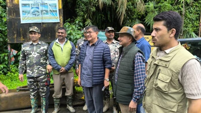 BJP Sikkim Delegation Visits Landslide-Hit Rimbi-Timrong, Extends Relief