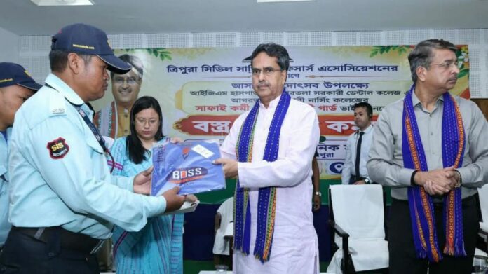 Tripura CM Urges Civil Servants to Prioritise Public Trust and Accountability