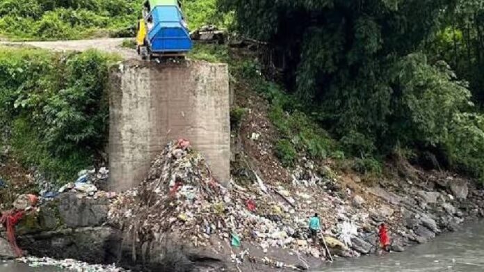 Mangan administration orders establishments to stop polluting jhoras within seven days
